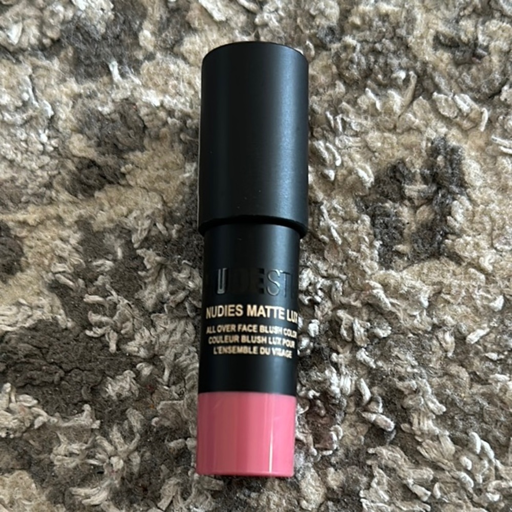 Nudestix Matte Lipstick in Rosy Posy